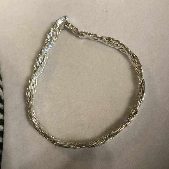 Sterling silver stamped 925 woven band bracelet. Nice quality. Pre owned - Picture 1 of 7